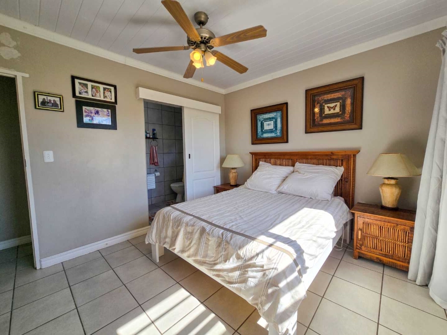 3 Bedroom Property for Sale in Stilbaai Wes Western Cape